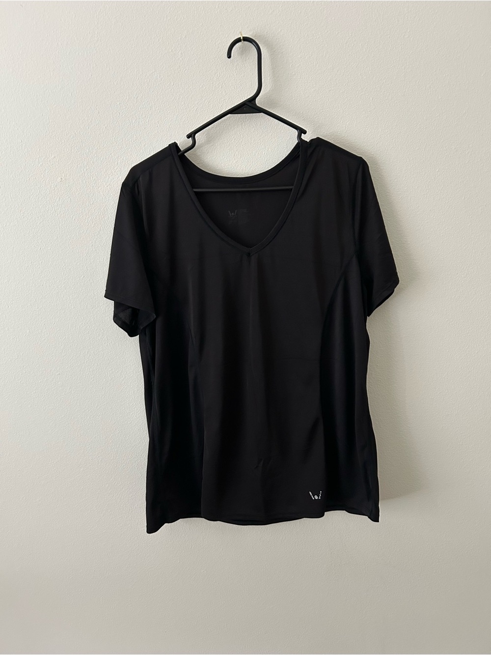 Women's Black V-Neck Short Sleeve Tee